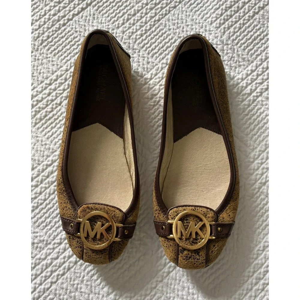 Michael Kors Women's Signature Leather Flats Brown MK Gold Size 7 Rubber Neutral - Picture 1 of 8